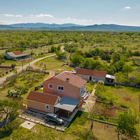Apartment Martin-Nearby Krka National Park Kaocine Exterior foto