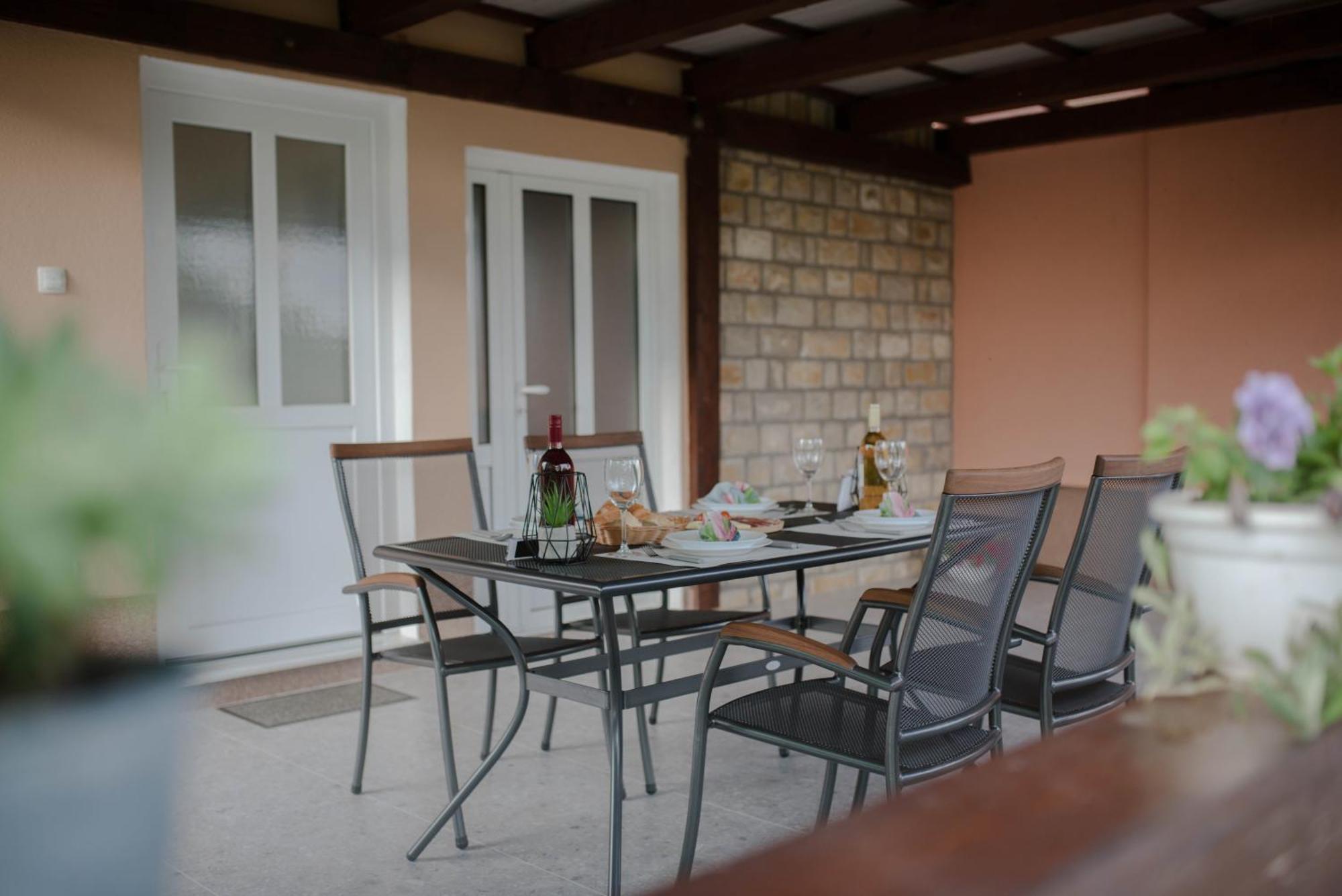 Apartment Martin-nearby Krka National Park